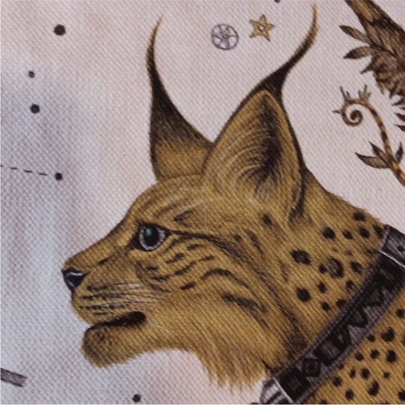 WILDERIE BY EMMA J SHIPLEY FOR CLARKE AND CLARKE - fabric 🐆⚜️💛🖤 - Picture 12 of 12